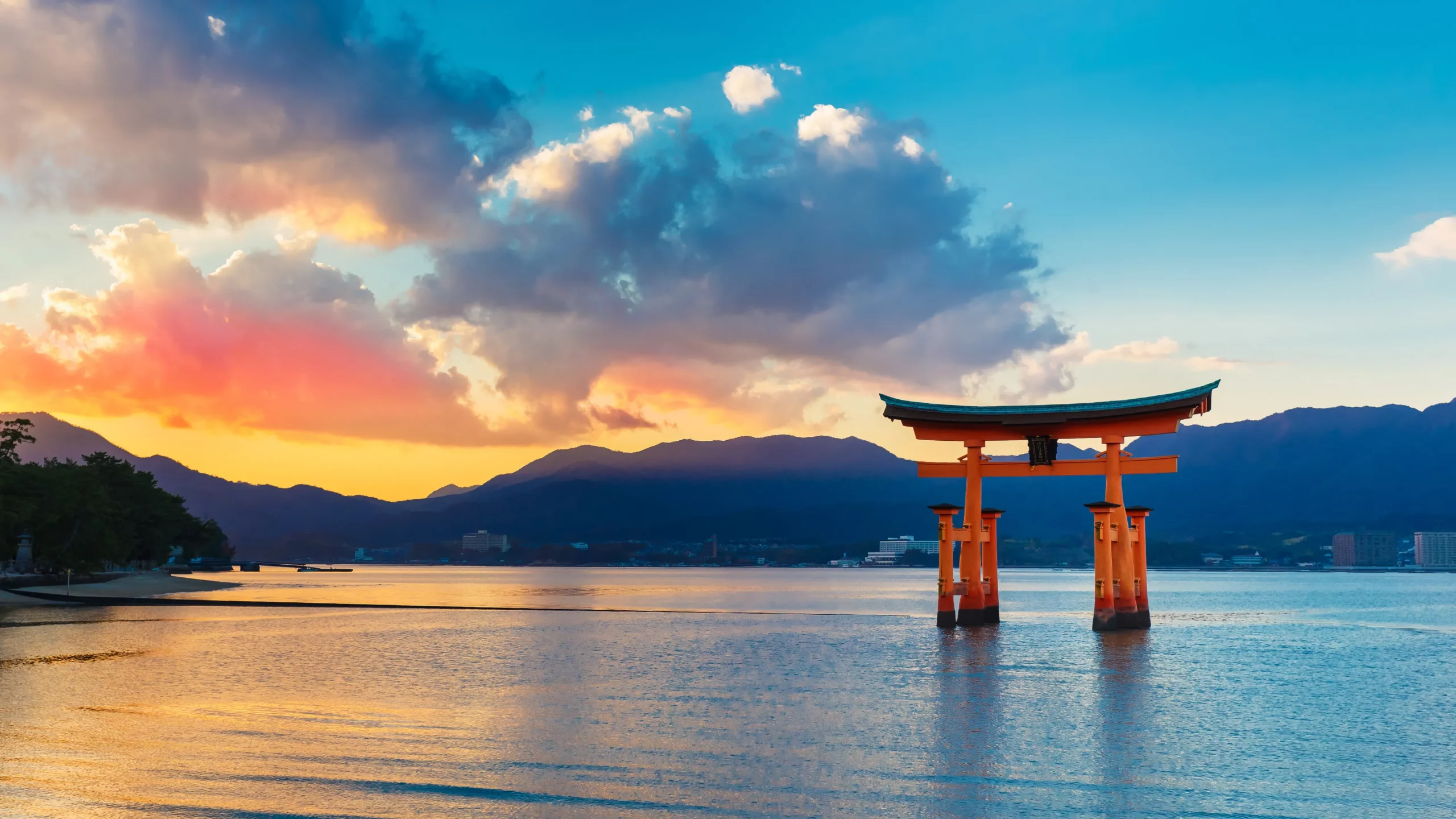 Itsukushima Shrine- Most Beautiful Places in Japan to Visit!