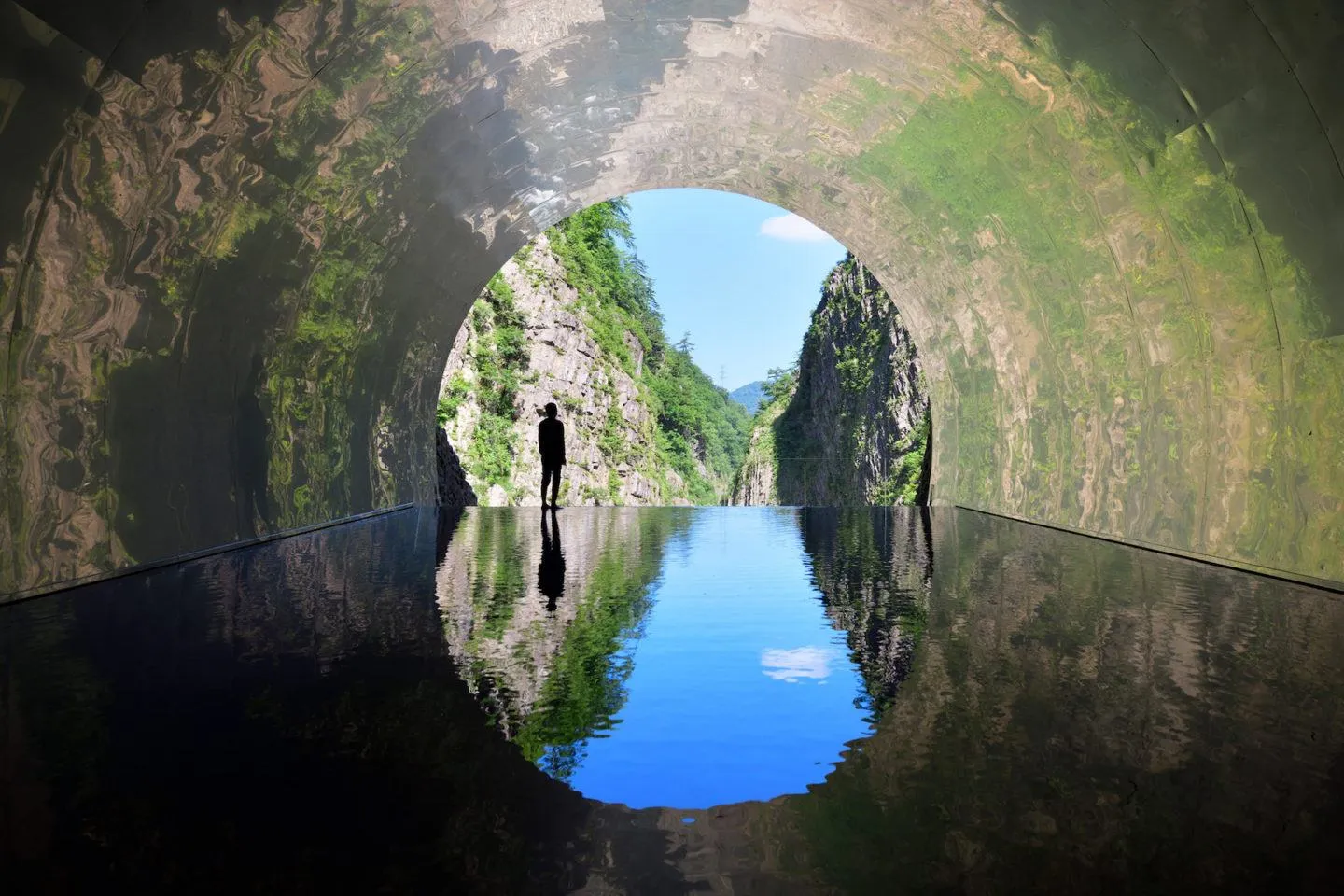 Kiyotsu Gorge and the Tunnel of Light- Most Beautiful Places in Japan to Visit!